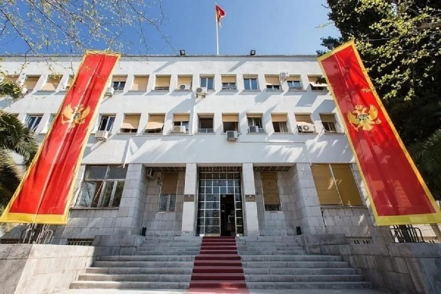 Usvajanje čeka oko 50 dokumenata
