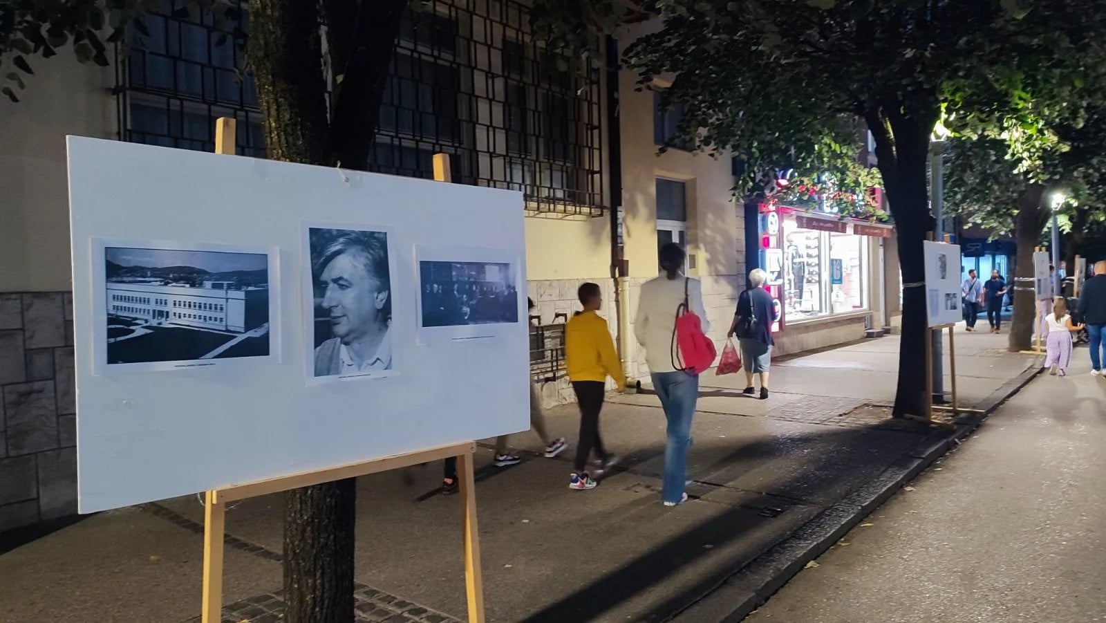 Festival "Korzo": Večeras dječji hor JU “Zahumlje”, Garavi sokak...
