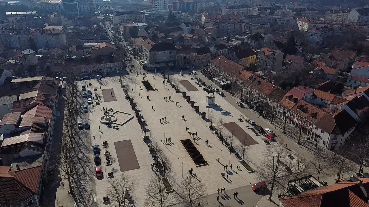 „Neverne bebe“ i Danijel Popović u Nikšiću povodom jubileja nezavisnosti Crne Gore