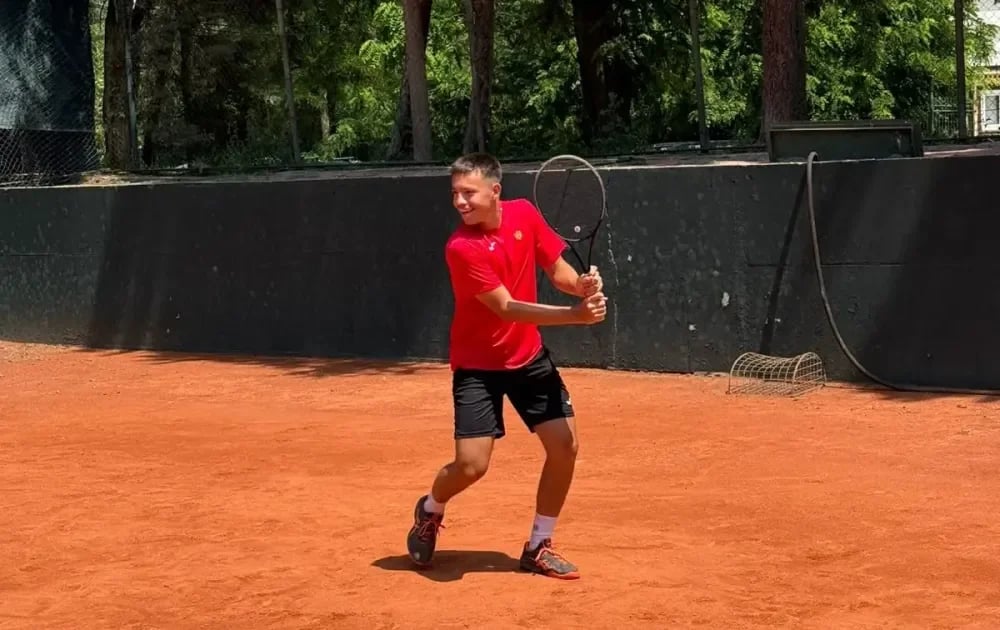 Nikšićanin Simon Knežević predvodio Crnu Goru do polufinala Dejvis kupa