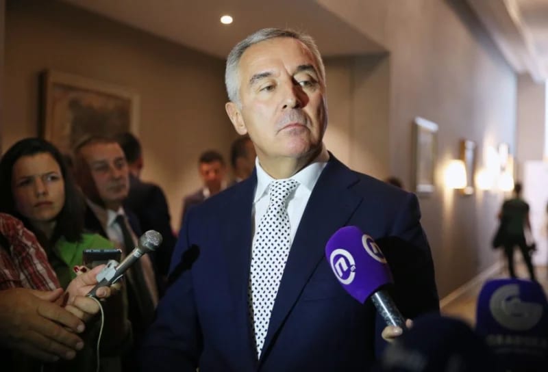 ASK: Milo Đukanović prekršio Zakon, nije prijavio 11 komada vatrenog oružja