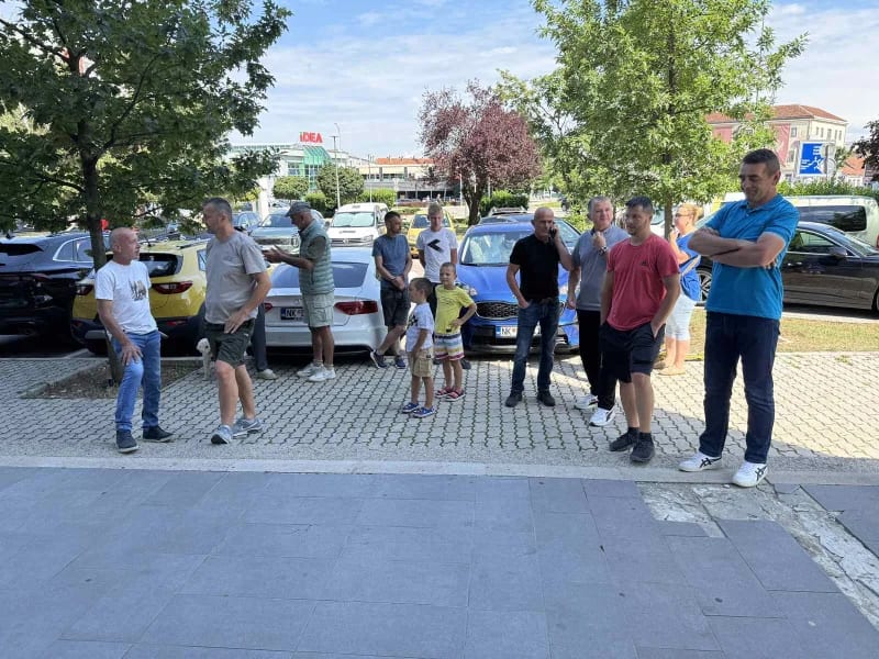 Protest zbog vjetroparka Bijela: Traže obustavu eksproprijacije privatnog zemljišta