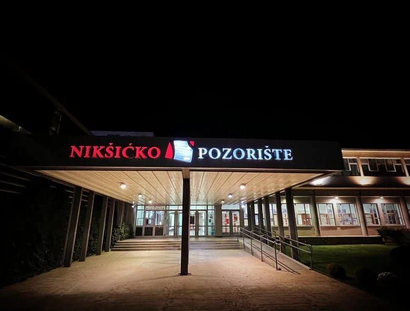 Otkazana predstava "Jelena Anžujska”, novac od ulaznica biće refundiran
