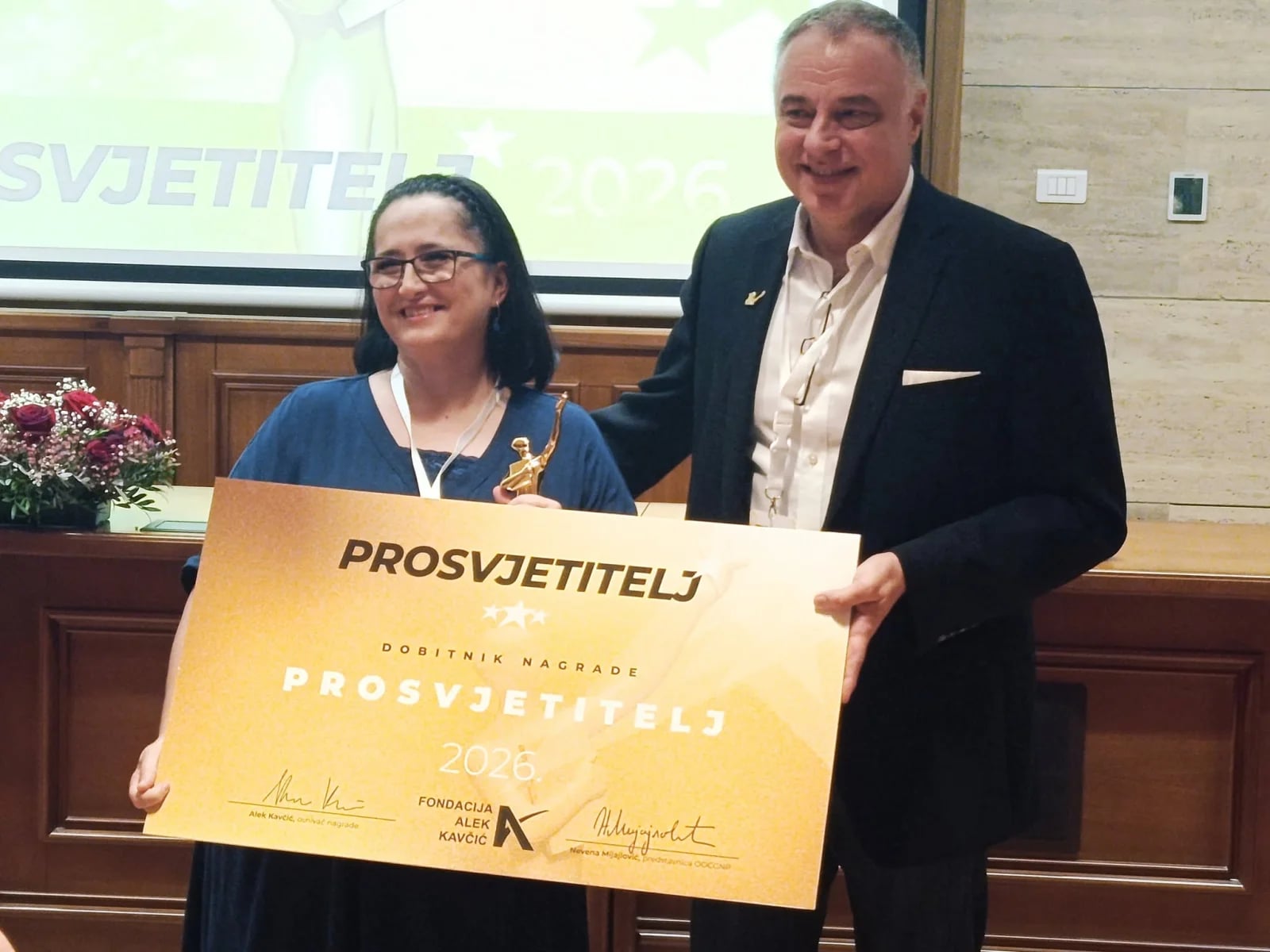 Nikšićanka Dragana Radoman dobitnica prestižne nagrade "Prosvjetitelj“
