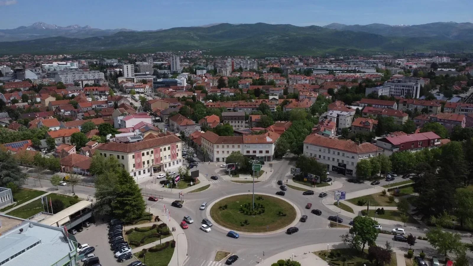 Uhapšeni zbog sumnje da su ukrali 320 litara dizela iz kamiona firme u kojoj rade